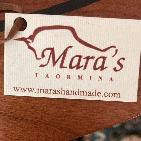 Leather Gloves - Picture 6 of 7